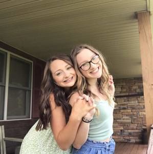 Meet your Posher, Karly